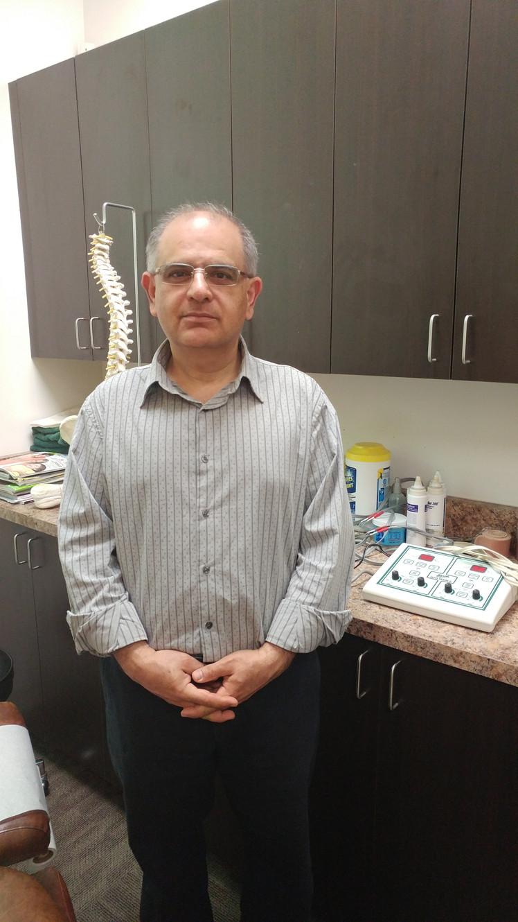 Dr. Parham Erfanian Physical Rehabilitation Chiropractic