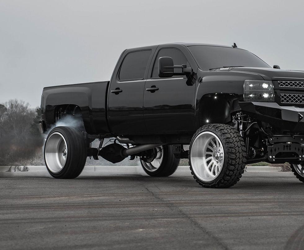Newmarket Tire 'N' Mag