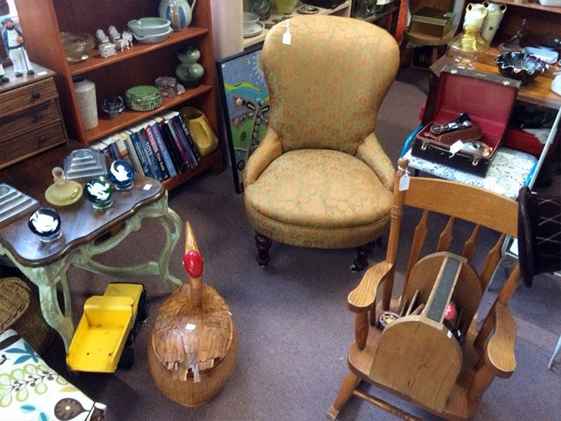 Almonte Antiques & Collectibles